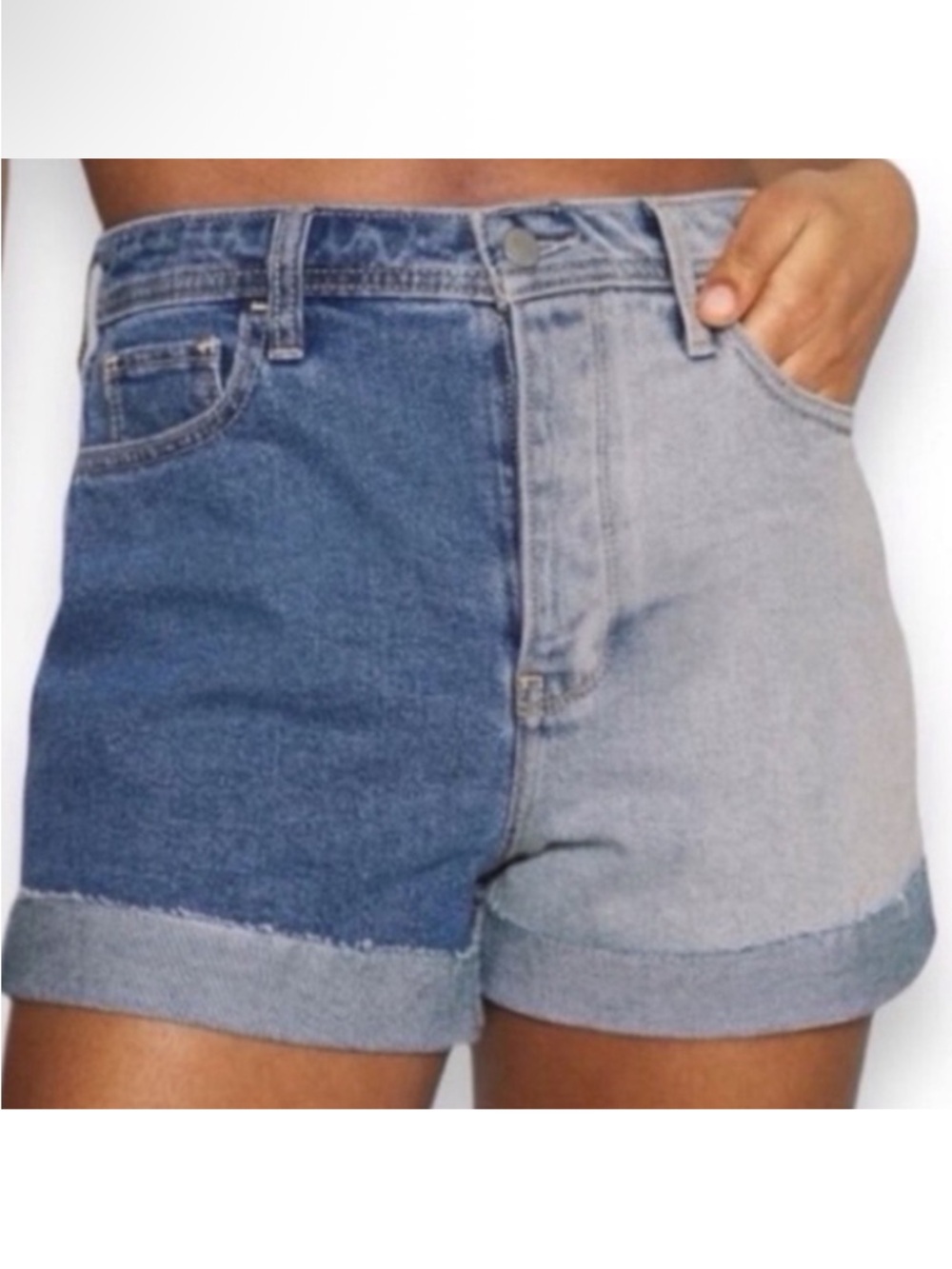 Hollister - Two-Tone Mom Shorts